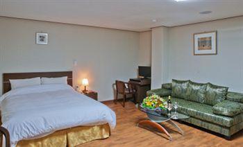 Yes Hotel Gumi ภายนอก รูปภาพ