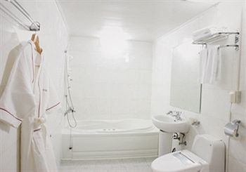 Yes Hotel Gumi ภายนอก รูปภาพ