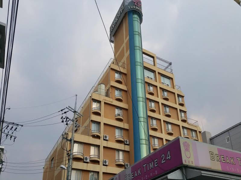 Yes Hotel Gumi ภายนอก รูปภาพ
